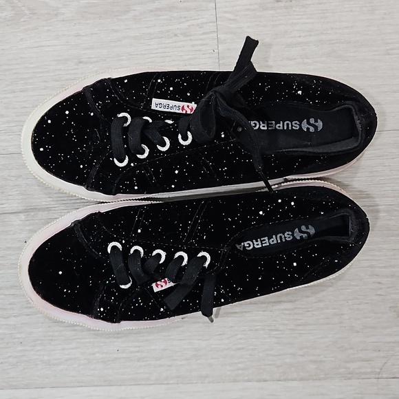 Superga Woman's Round Toe Sneaker Shoes Size 6 - Picture 8 of 10